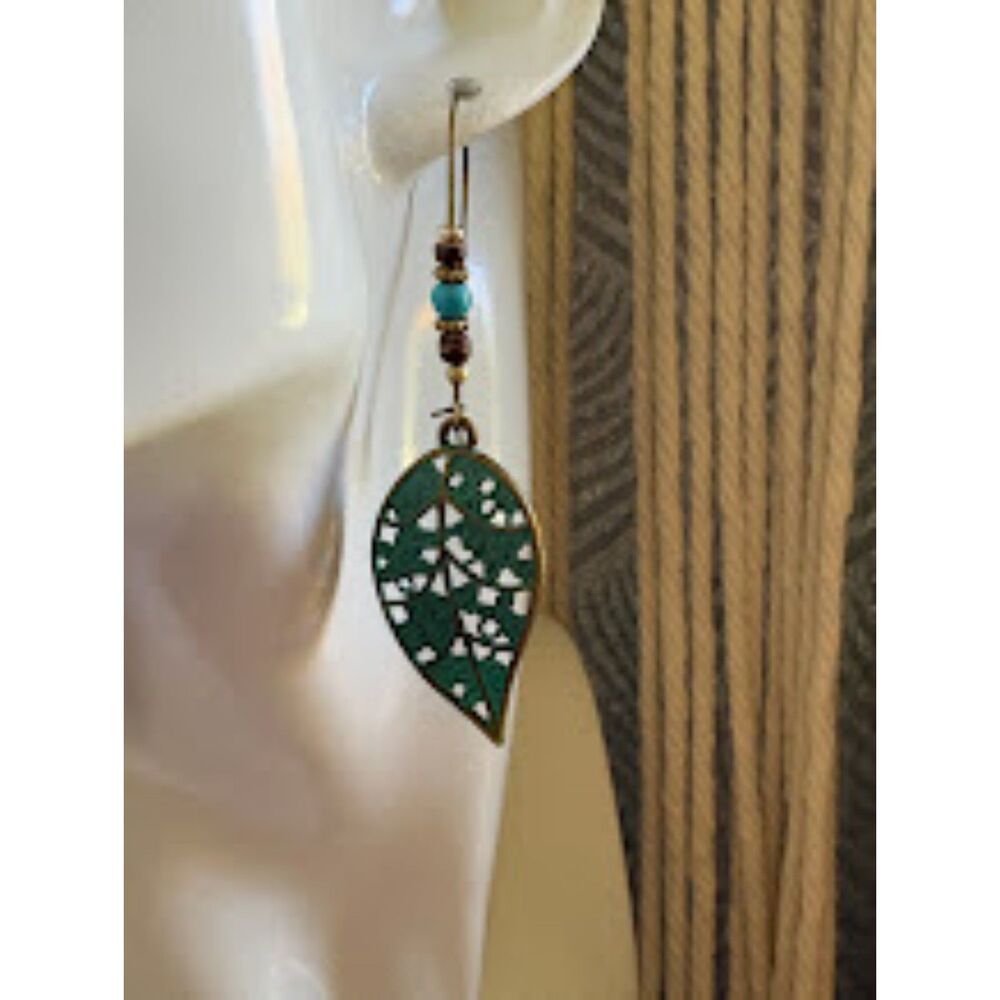 Antique Bronze Smeared Blue Leaf